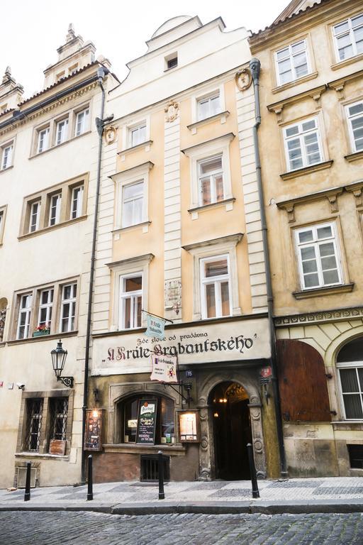 Apartments U Krale Brabantskeho Прага Екстериор снимка
